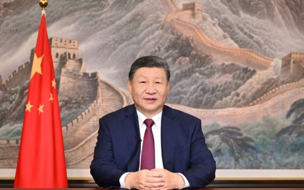 Președintele Chinei, Xi Jinping, solicită accelerarea planificării și construcției unui nou sistem energetic Președintele Chinei, Xi Jinping, a cerut oficial în cadrul unei întâlniri să urgenteze planificarea și implementarea unui nou sistem energetic național