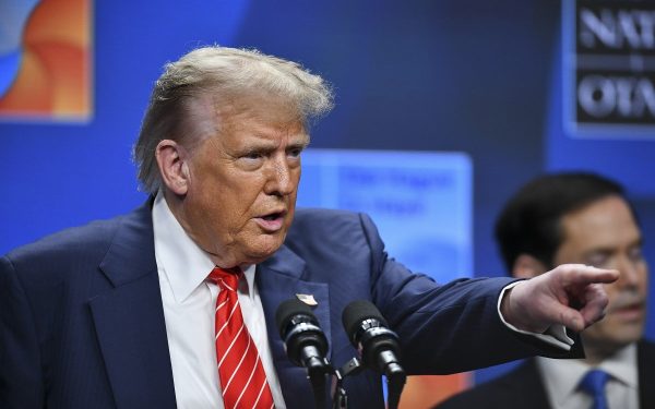 Președintele Statelor Unite, Donald Trump, a anunțat duminică că va susține o conferință de presă la Casa Albă, luni după-amiază, în care intenționează să ofere detalii suplimentare despre ultimatumul adresat Iranului