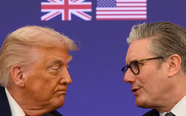 Keir Starmer, cedare eșuată a Chagos după criticile lui Donald Trump