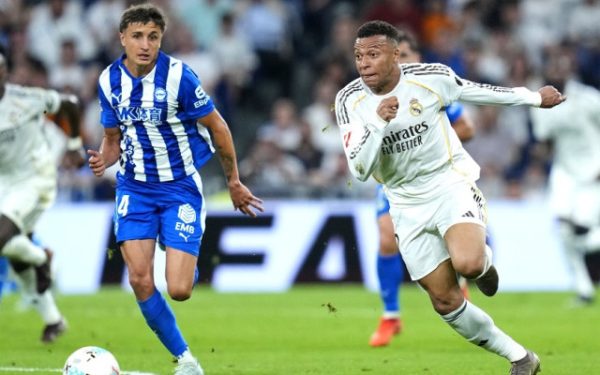 Real Madrid – Alaves 2-1: ”Galacticii”, victorie cu emoții și avans de 6 puncte față de Barcelona
