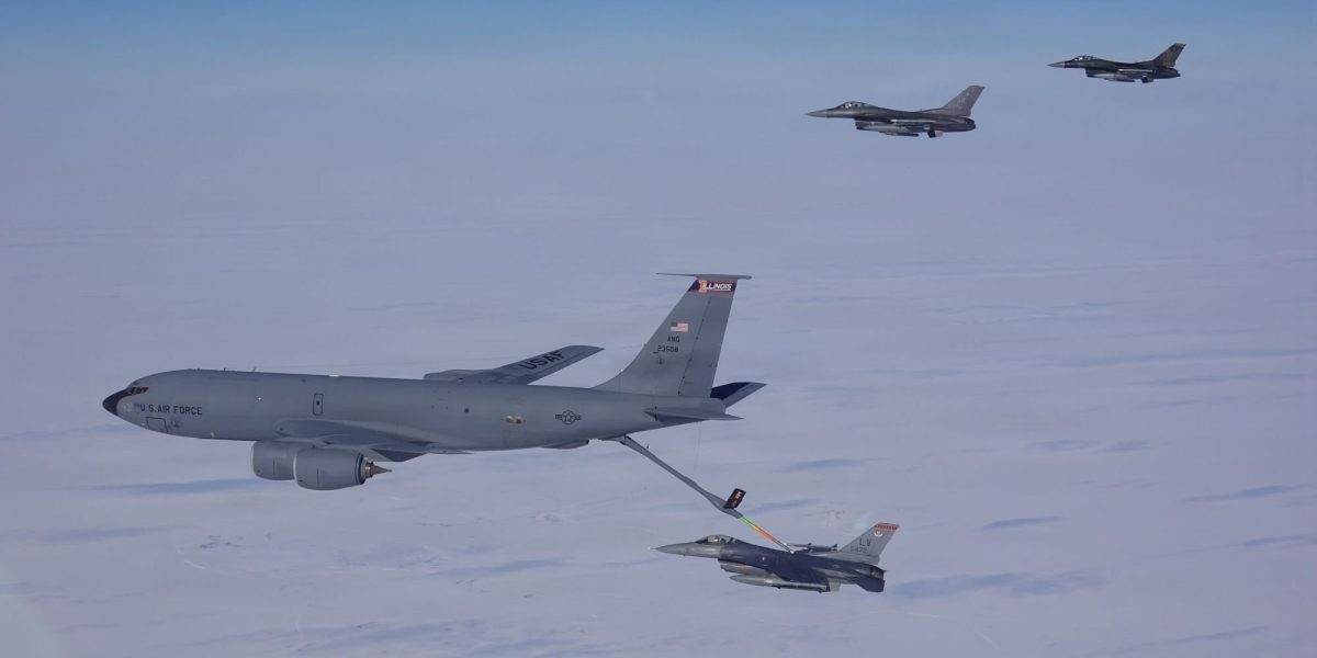 F-16 ale NORAD exersază apărarea aeriană din Alaska