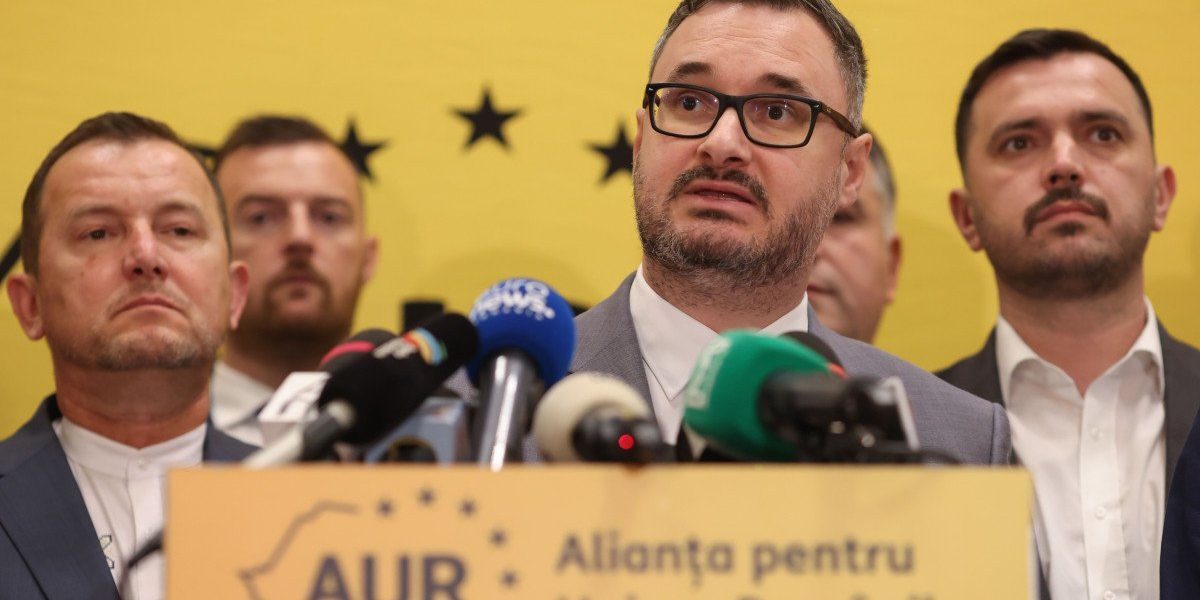 USR cere sancționarea deputatului AUR Dan Tanasă Partidul Uniunea Salvați România (USR) a solicitat conducerii Camerei Deputaților sancționarea deputatului AUR Dan Tanasă, în urma unor declarații controversate făcute de acesta la tribuna Parlamentului