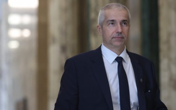 Ministrul Justiției, RADU MARINESCU, a prezentat marți la Palatul Cotroceni propunerile pentru numirea în funcțiile de conducere din cadrul Ministerului Public