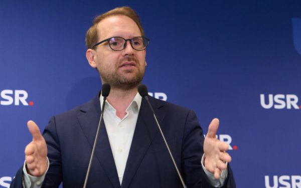 Fritz, atac la PSD: „Vreți butoanele ca pe vremea lui Ciucă și Ciolacu”