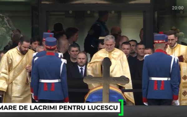 Lacrimi amare pentru Mircea Lucescu la Antena Sport
