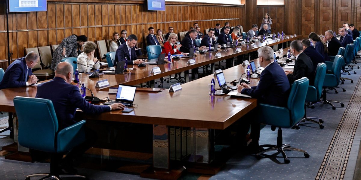 Vorbește purtătoarea lui Bolojan: „Atmosferă cordială” la ședința de Guvern