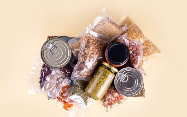 Locuințele românilor trebuie să includă o rezervă de alimente pentru situații de urgență, potrivit recomandărilor experților internaționali