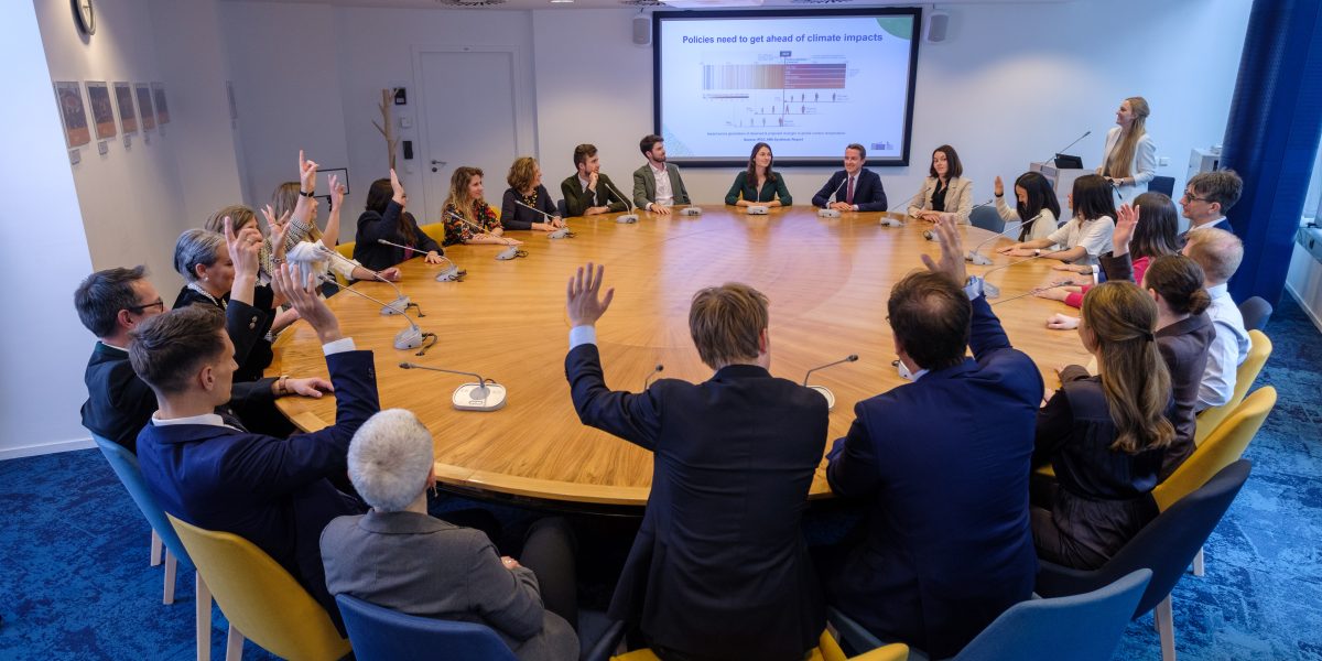 CE pregătește Comisia Europeană: Ajutor de stat pentru criza din Orientul Mijlociu