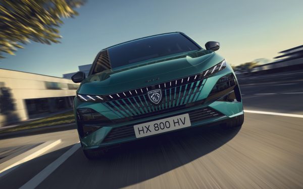 Stellantis și Microsoft: Parteneriat strategic pe AI pentru viitorul auto