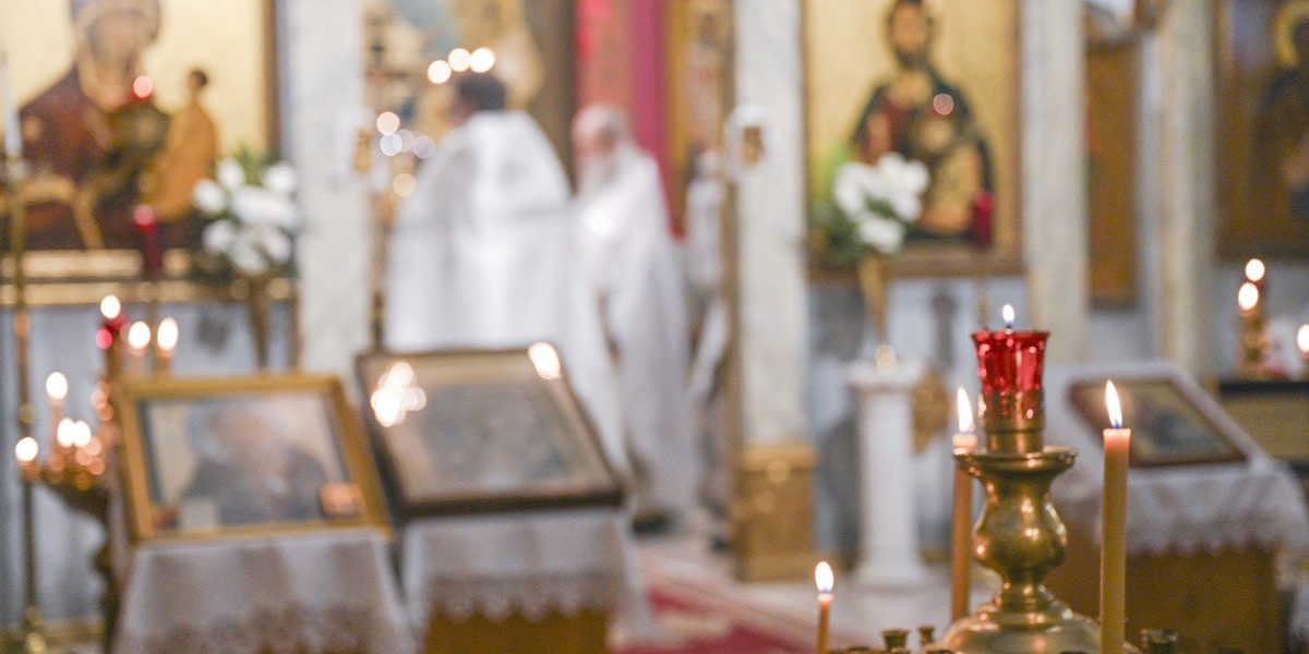 Duminica Floriilor, celebrată pe 5 aprilie, marchează intrarea triumfală a lui Iisus Hristos în Ierusalim și deschide Săptămâna Mare, cea mai importantă perioadă din calendarul creștin înainte de Înviere