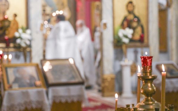 Duminica Floriilor, celebrată pe 5 aprilie, marchează intrarea triumfală a lui Iisus Hristos în Ierusalim și deschide Săptămâna Mare, cea mai importantă perioadă din calendarul creștin înainte de Înviere