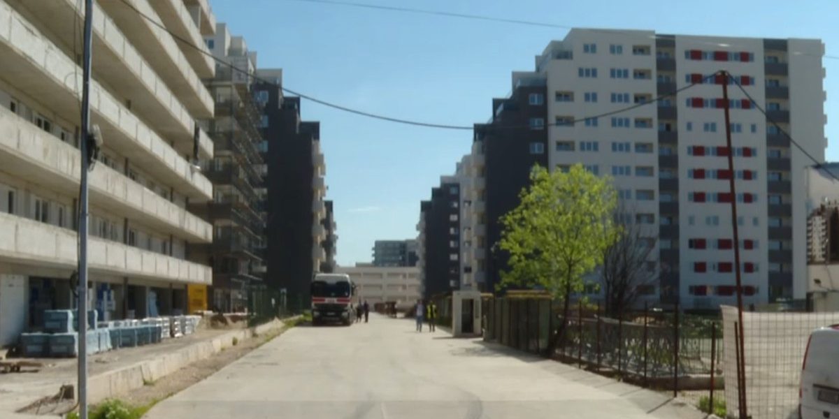 Blocajul din Golf: Dezvoltatorii anunță criza imobiliară, prețuri MARI la materiale