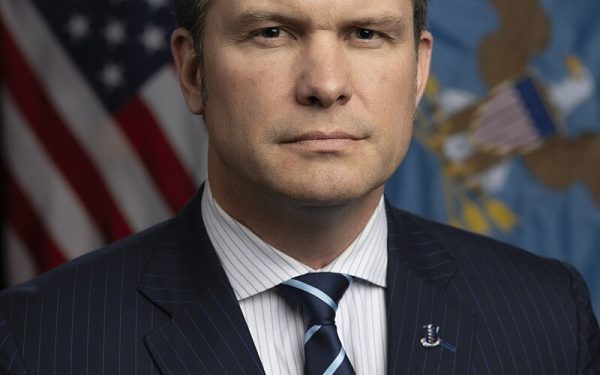 Secretarul Apărării American Declară Ofensiva Împotriva Iranului o „Victorie Istorică” WASHINGTON – Pete Hegseth, secretarul apărării din SUAi, a catalogat drept o „victorie istorică” ofensiva lansată de țara sa împotriva Iranului