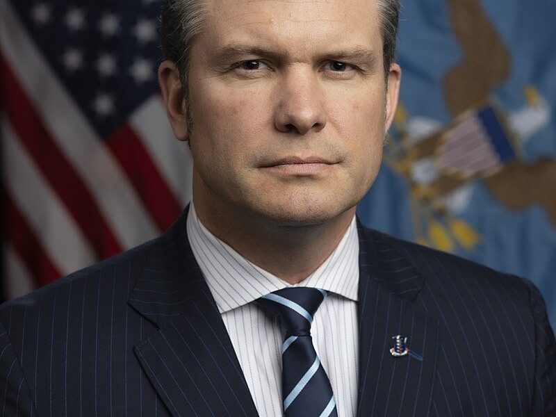 Secretarul Apărării American Declară Ofensiva Împotriva Iranului o „Victorie Istorică” WASHINGTON – Pete Hegseth, secretarul apărării din SUAi, a catalogat drept o „victorie istorică” ofensiva lansată de țara sa împotriva Iranului