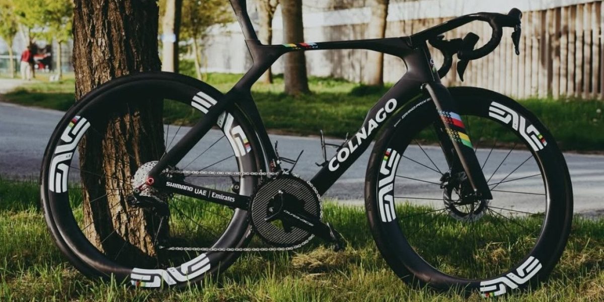 Pogacar pregătește bicicleta pentru Paris-Roubaix 2026: Imagini spectaculoase!