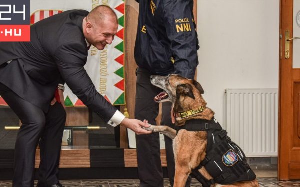 Poliția Ungară, gest emoționant după pensionarea unui câine antidrog