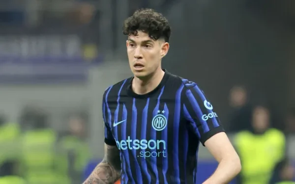 Inter Milano și AS Roma se întâlnesc în finala etapei din Serie A, o confruntare crucială pentru ambele echipe în cursa pentru titlu, programată duminică seara pe stadionul San Siro