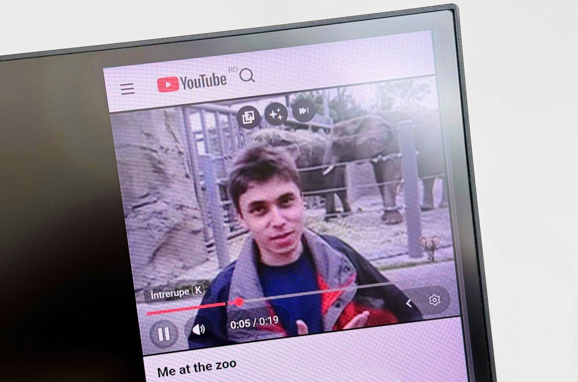 YouTube: de la un site simplu, la arhiva video a planetei