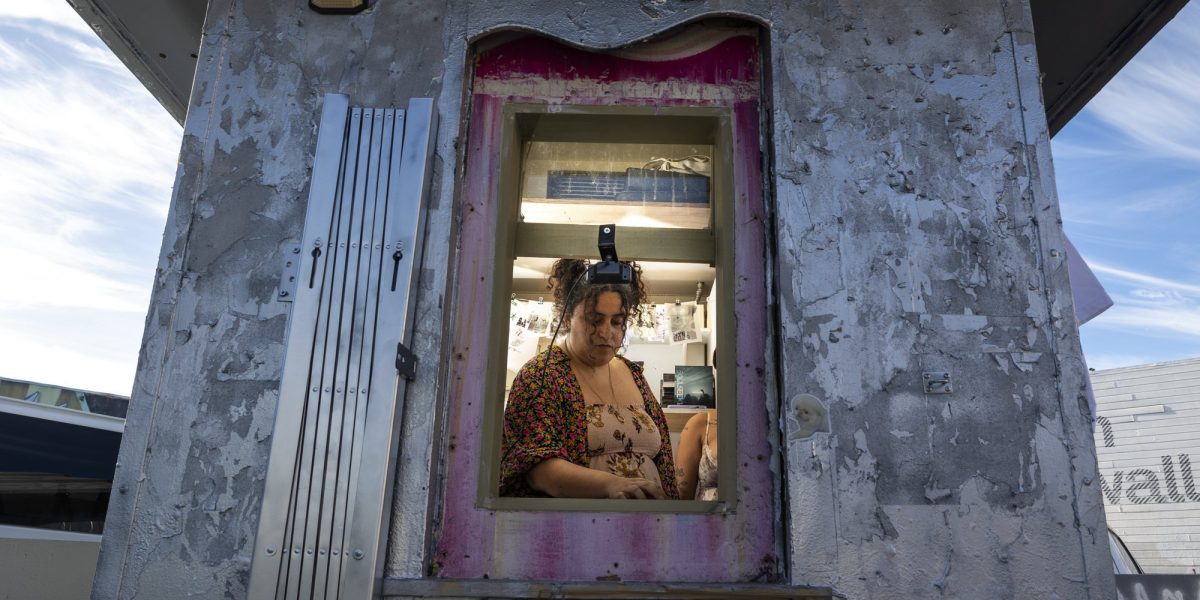 Programul Audio DJ colectiv face senzație pe Strada Haight