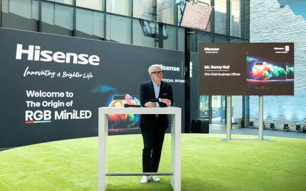 Hisense, partener FIFA: Noile televizoare MiniLED, dezvăluite la sediu