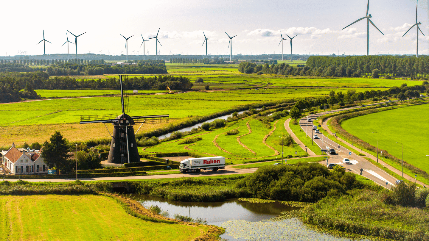 Scumpirea carburanților afectează sectorul logistic, dar impactul asupra prețurilor finale ale produselor este relativ redus, explică reprezentanții companiei Raben România