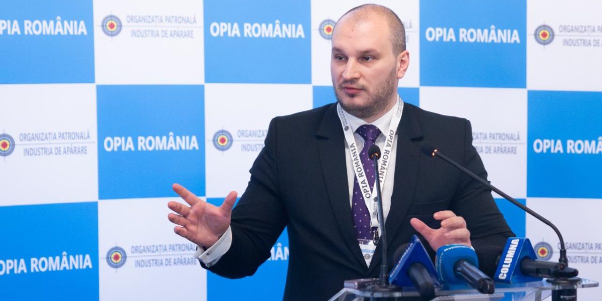 Reprezentanţii industriei naţionale de apărare au lansat un apel pentru definirea şi implementarea unui proiect naţional de relansare şi dezvoltare a capacităţilor de producţie