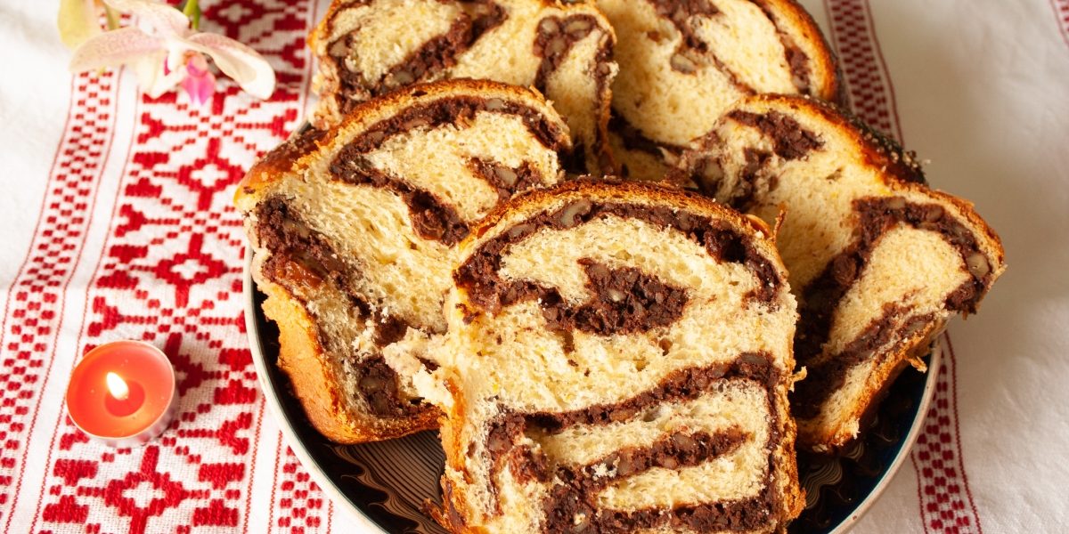 Rețeta bunicii: Budincă de cozonac, desertul salvator de la masa de Paște