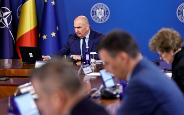 România riscă penalizări de 4 miliarde de euro din cauza întârzierilor în implementarea reformelor din Planul Național de Redresare și Reziliență (PNRR)