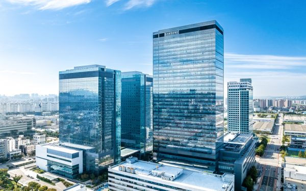 Samsung, profituri record pe fondul exploziei pieței de memorii