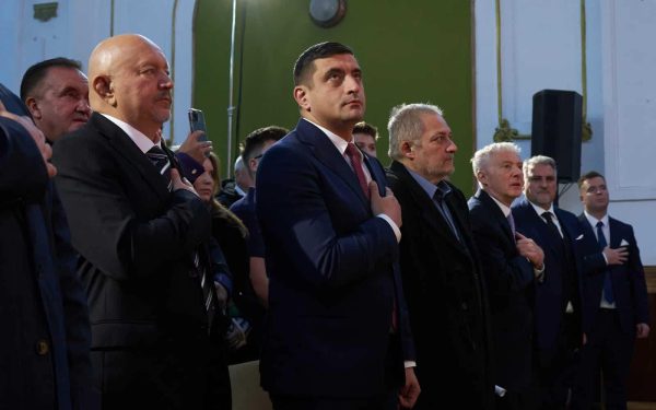 George Simion, mesaj după eșecul lui Viktor Orban: Ce spun românii în comentarii