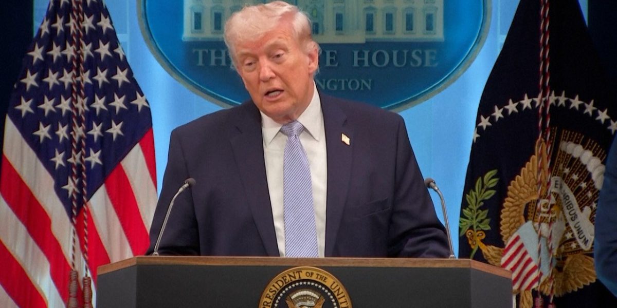 Teheranul îl ia peste picior pe Donald Trump: „Președintele învins”
