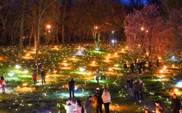 Târgul de Paște de la Craiova transforma orașul într-o lume de poveste cu spectacole și activități pentru toți