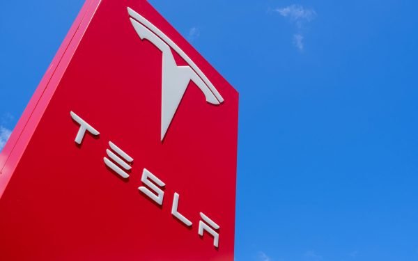 Tesla dă marea lovitură: SUV electric, mai mic și ieftin. Prețul-șoc?