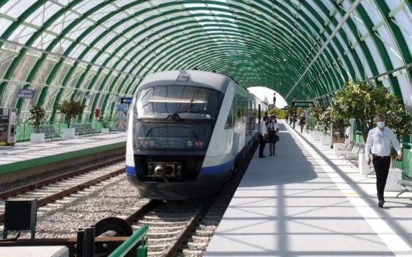 Un tren spre Aeroportul Otopeni a fost trimis pe ruta greșită din Gara de Nord, în urma unei erori umane, potrivit unui raport al Agenției de Investigare Feroviară Română