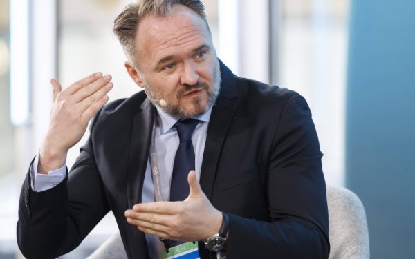 Uniunea Europeană ia în calcul reluarea măsurilor de criză energetică utilizate în 2022, după o serie de perturbări majore pe piețele de energie cauzate de conflictul geopolitic în continuare tensionat din Orientul Mijlociu, în special din cauza războiului din Iran