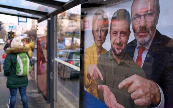 Parlamentul European cere măsuri urgente pentru un scrutin corect în Ungaria Grupurile politice pro-europene din Parlamentul European au solicitat Comisiei Europene intervenția urgentă pentru a asigura alegeri libere și corecte în Ungaria