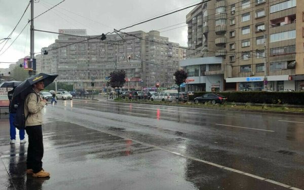 Vreme mohorâtă la Cluj-Napoca, ploi și 12 grade la maxim