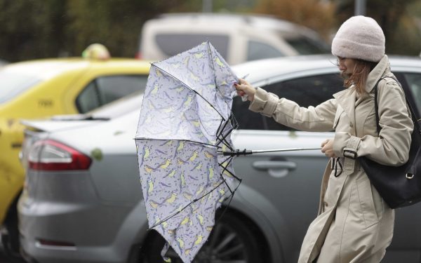 Meteorologii au emis o informare de vânt și ploi moderate cantitativ pentru majoritatea regiunilor din țară, valabilă de joi dimineața până sâmbătă seara, la ora 18.00