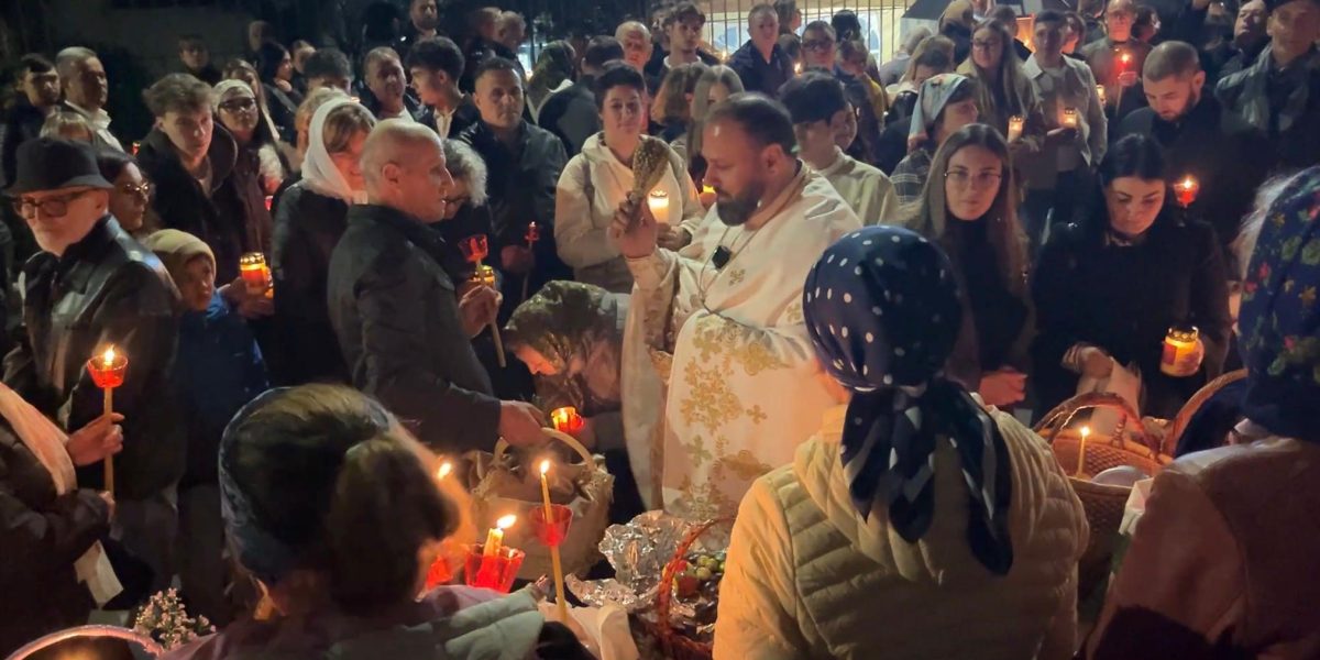 Paște la Bergamo: Românii, uniți de tradiție. Peste o mie au luat lumină