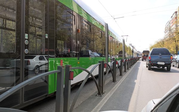Linia 21, BLOCATĂ pe Șoseaua Colentina: Călător cu probleme medicale, STB în alertă
