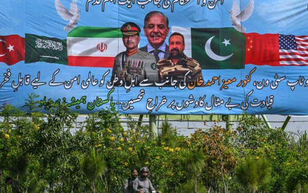 Trump, pregătit să bombardeze Iranul: Ziua 53 de război în Orientul Mijlociu