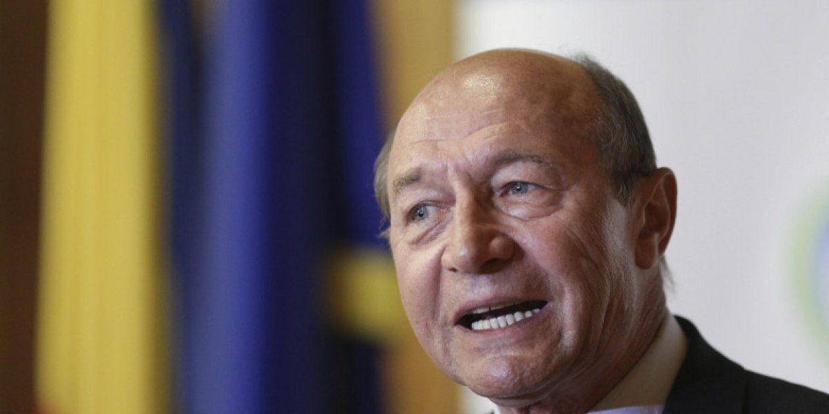Fostul președinte Traian Băsescu a emis un avertisment serios legat de criza carburanților în România, subliniind necesitatea unei raționalizări de pe acum pentru a evita o situație de criză