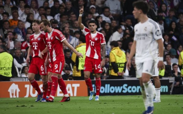 Real Madrid a fost învinsă pe teren propriu de Bayern München cu scorul de 1-2 într-un meci tensionat din cadrul primelor confruntări din sferturile de finală ale Champions League