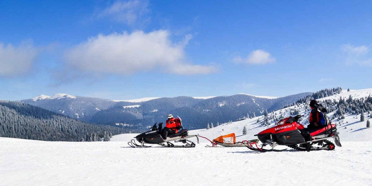 Salvați după 5 ore de căutări în Vâlcea: Tată și fiu, găsiți în munți