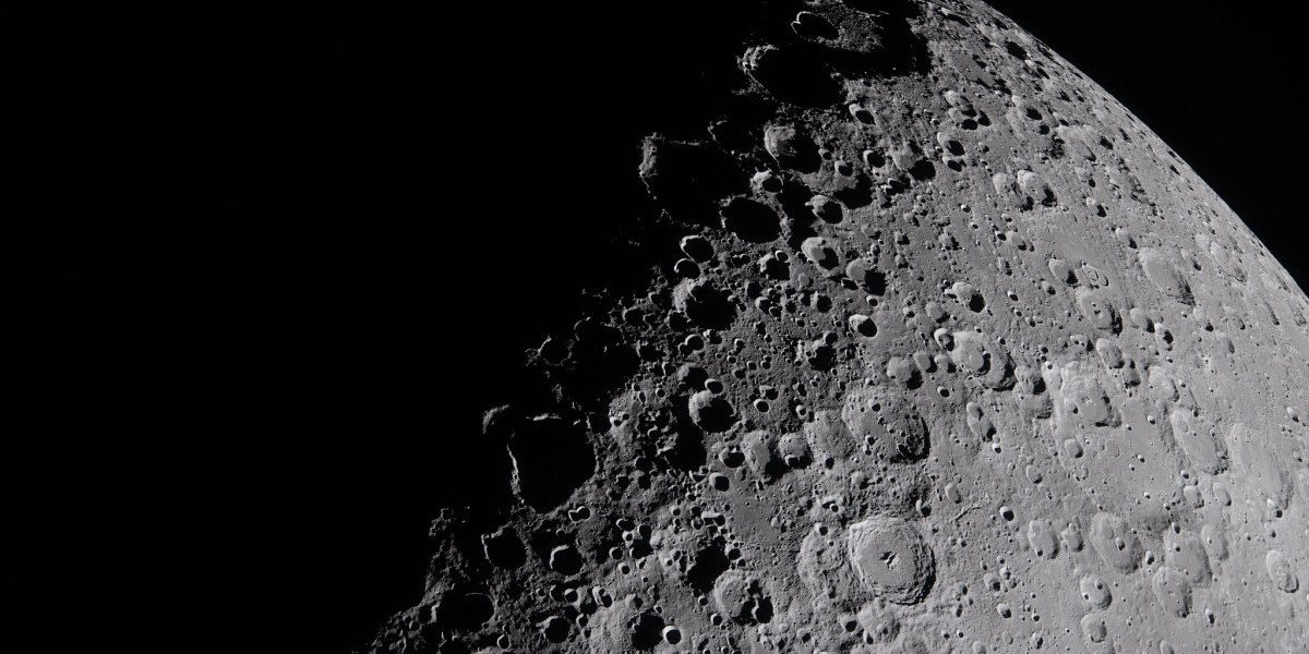 Astronauții Artemis 2 au asistat la un spectacol cosmic rar: căderea meteoriților pe Lună În timpul misiunii lor lunare, astronauții NASA de pe Artemis 2 au avut parte de un spectacol ceresc impresionant