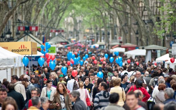 Barcelona, război cu kitsch-ul turistic: Adio, paella și bere pe La Rambla!