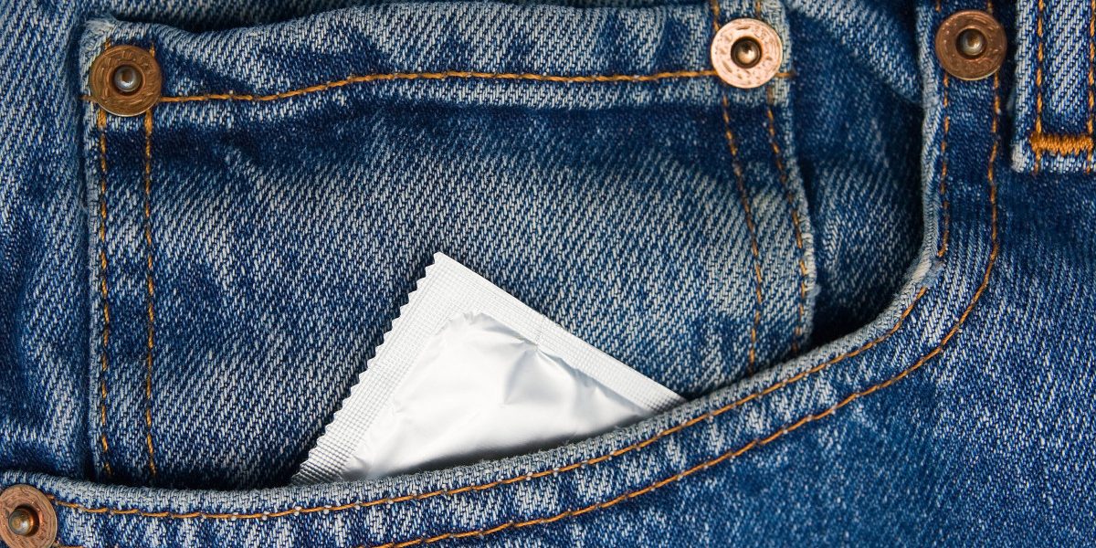 Prețuri la prezervative, în creștere din cauza războiului din Iran