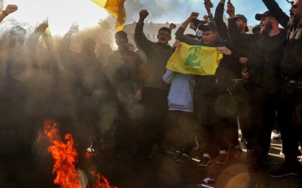 Premierul libanez, vizită în SUA anulată. Hezbollah critică, atacuri aeriene în Liban