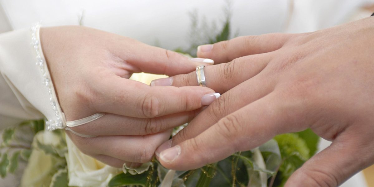 Căsătoria vs. cancer: Studiul care dărâmă mituri despre burlacii din România