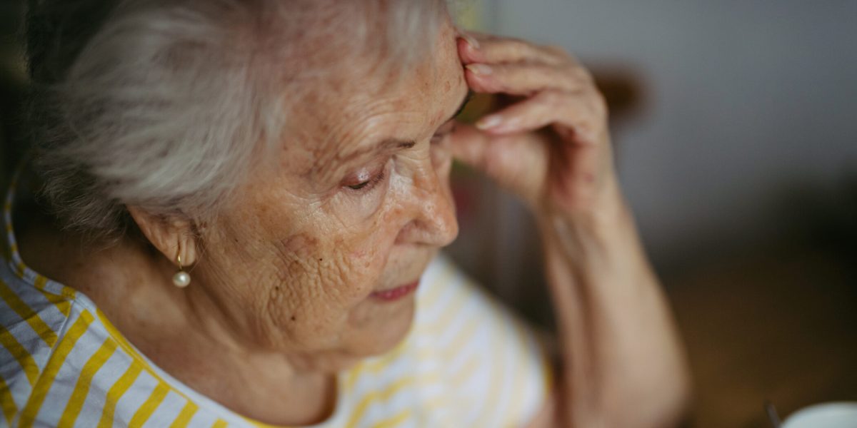 Pensie de AUR după 45 de ani de muncă peste hotare în 2026: Cât încasează românii?
